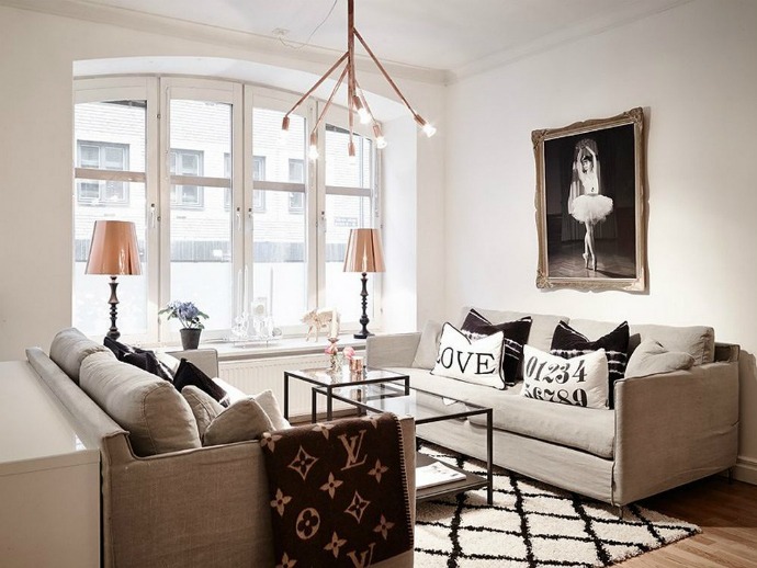 Texture-Diversity- in-a-Retro-Modern-Apartment-5