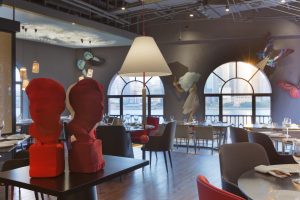 best-interior-designers-thomas-dariel-lady-bund-36C1400