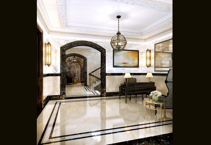2a.-Katharine-Pooley-88-St-James-Exterior-Lobby (Cópia)