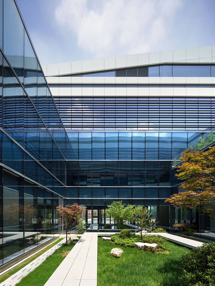 Top Interior Designers Keith Griffiths from Aedas (1)
