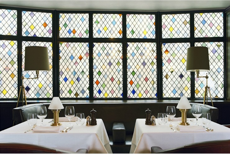 top-interior-designers-martin-brudnizki-gallery-the-club-at-the-ivy-3