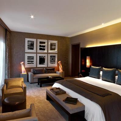 Contemporary bedroom design for Nobu hotel by Rockwell Group