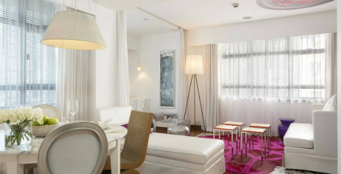 Incredible Top Interior Design Hotels to Celebrate New Year's Eve➤ Discover the season's newest designs and inspirations. Visit us at www.bestinteriordesigners.eu #bestinteriordesigners #topinteriordesigners #bestdesignprojects @BestID