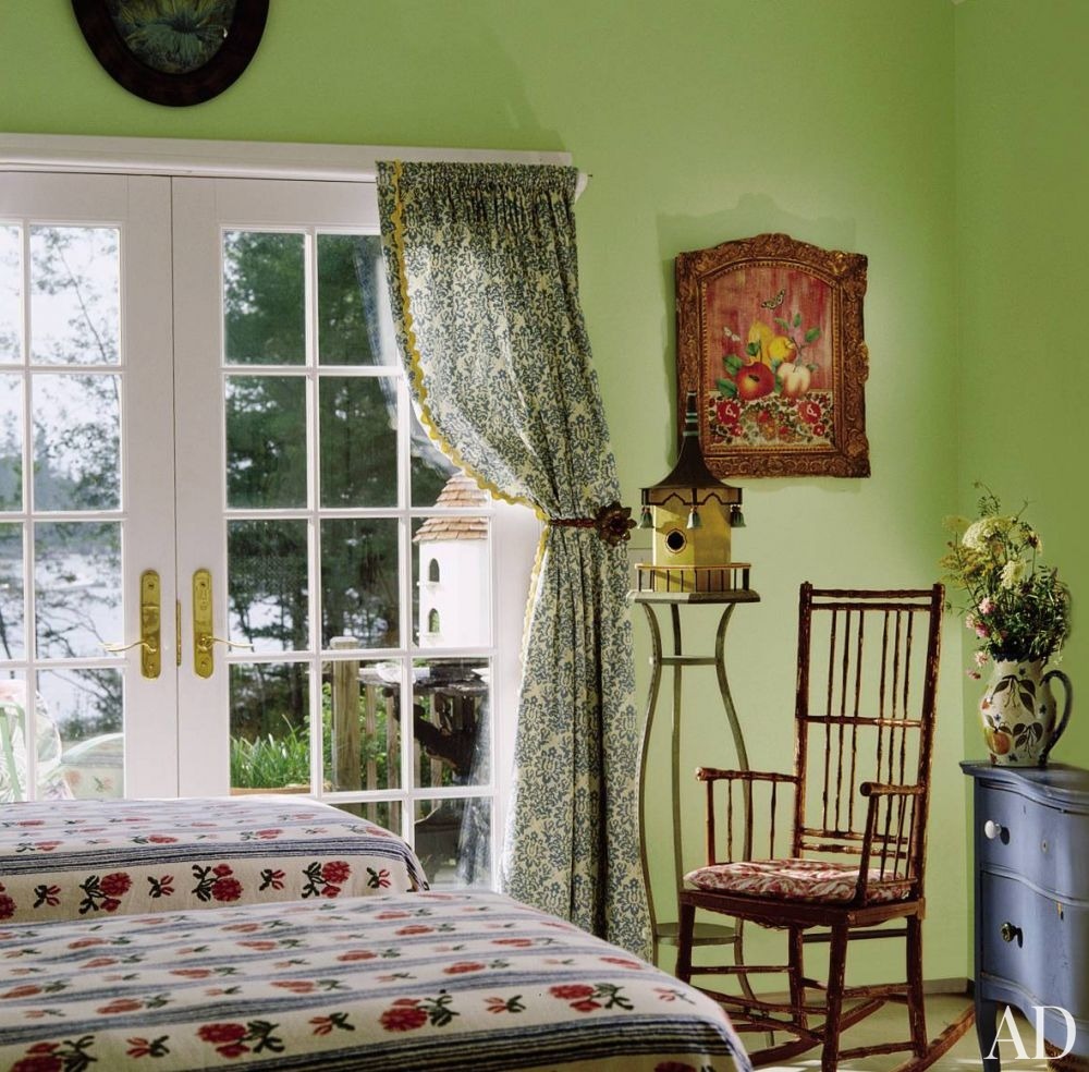 "101 decorating secrets from top interior designers"