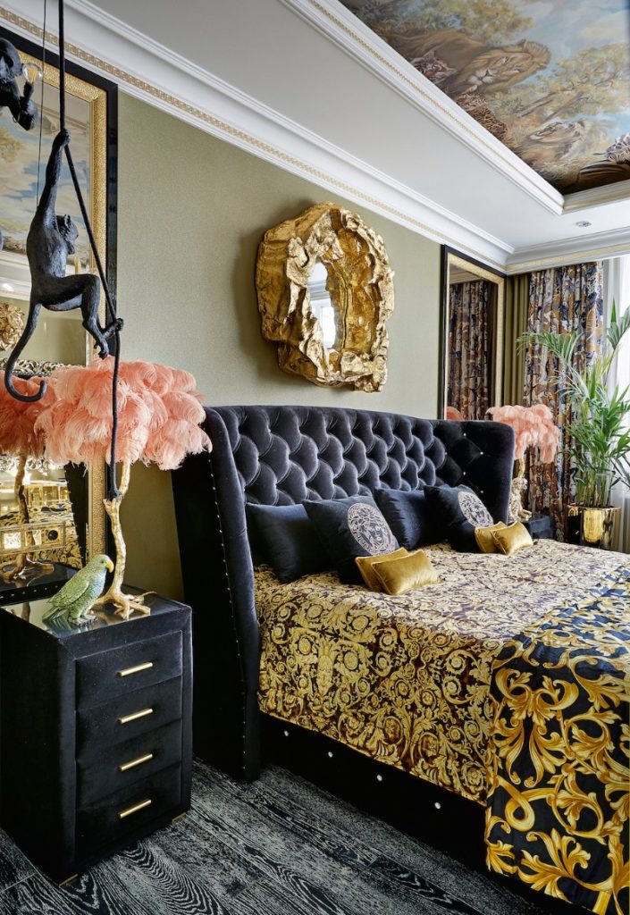 Take a Look at This Goldlusted Russian Apartment by Tatyana Myronova